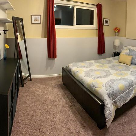Newly Renovated Basement Suite! Lethbridge Exteriör bild
